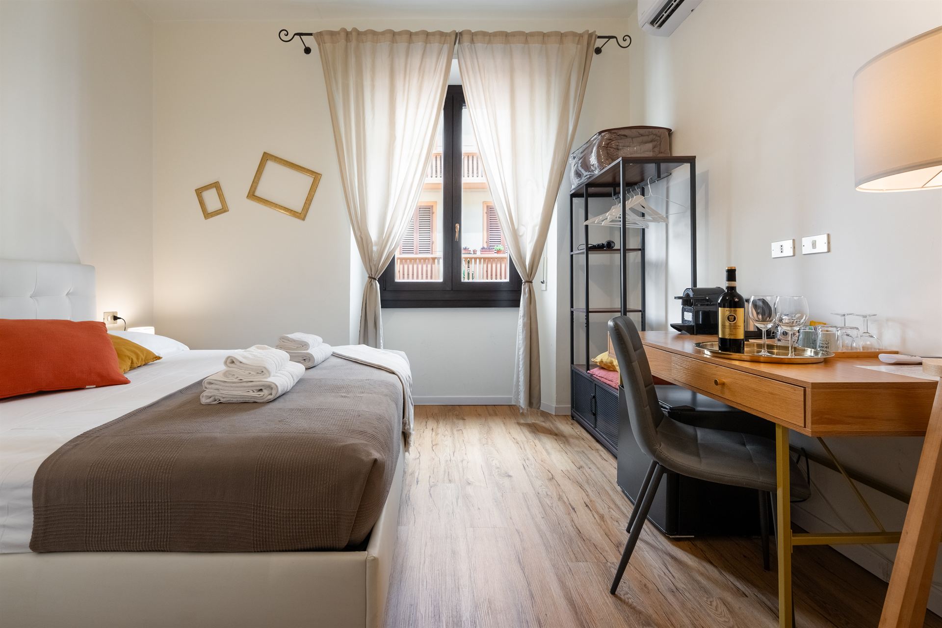 Design elements inspired by Florentine art